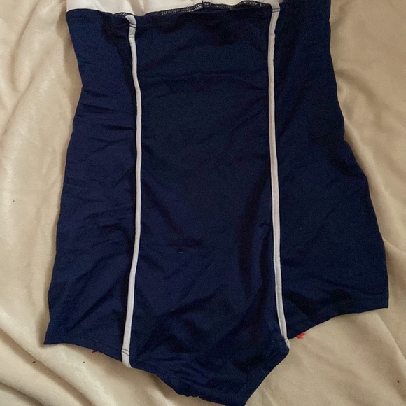 Adult Costume Pinup Sailor - Picture 4 of 4